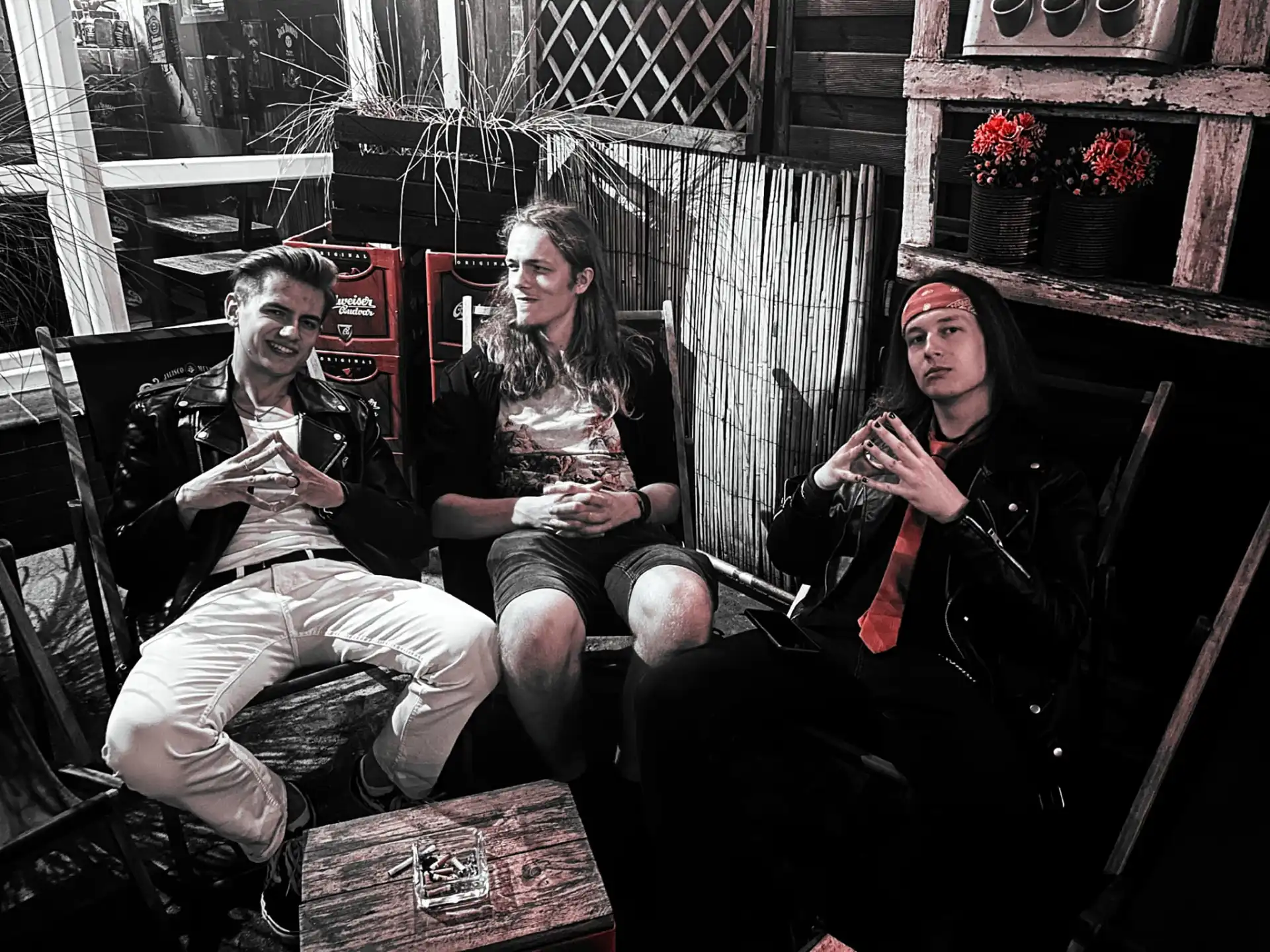 Zdjęcie przed koncertem zespołu punk rockowego Destiny