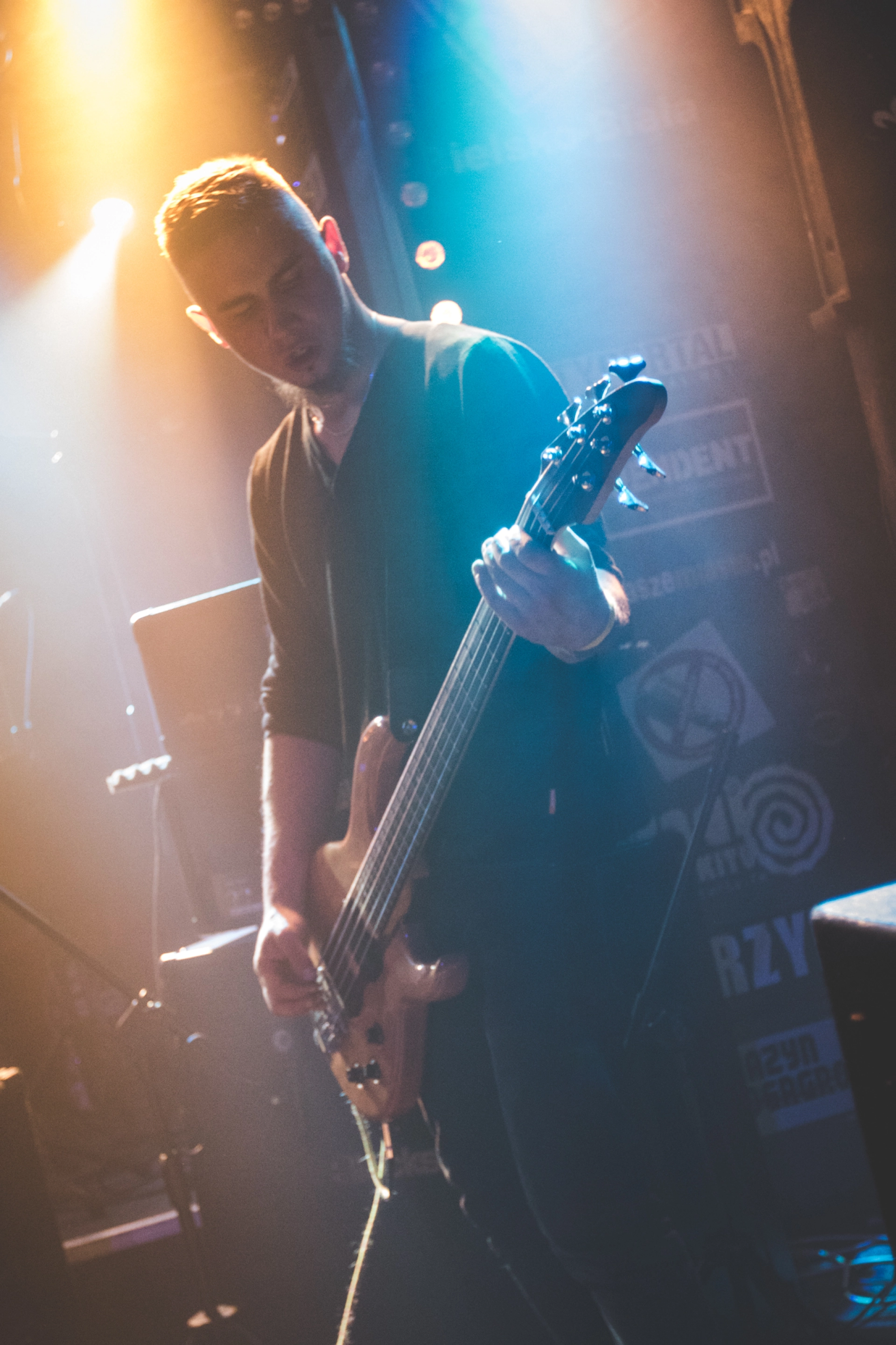 06