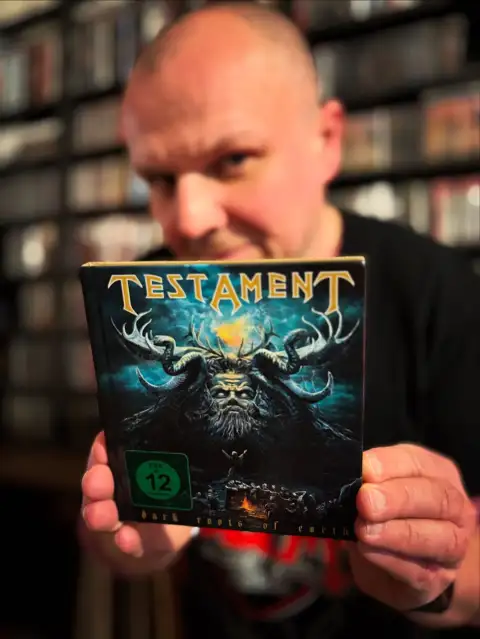 Testament „Dark Roots of Earth” 2012 r.