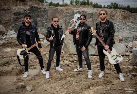 Undead Phoenix – „Metal Blood”: thrashowy manifest wierności młodzieńczym ideałom